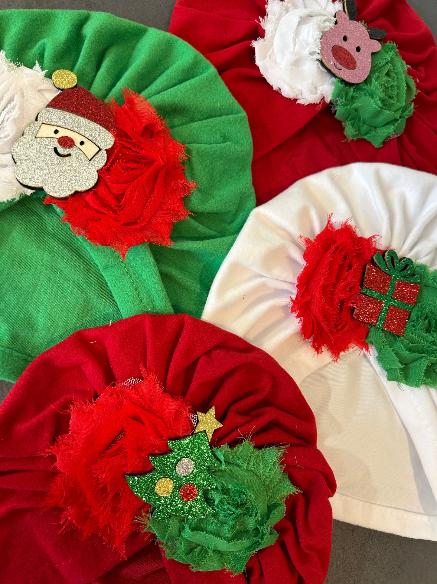 Baby muts kerstboompje rood