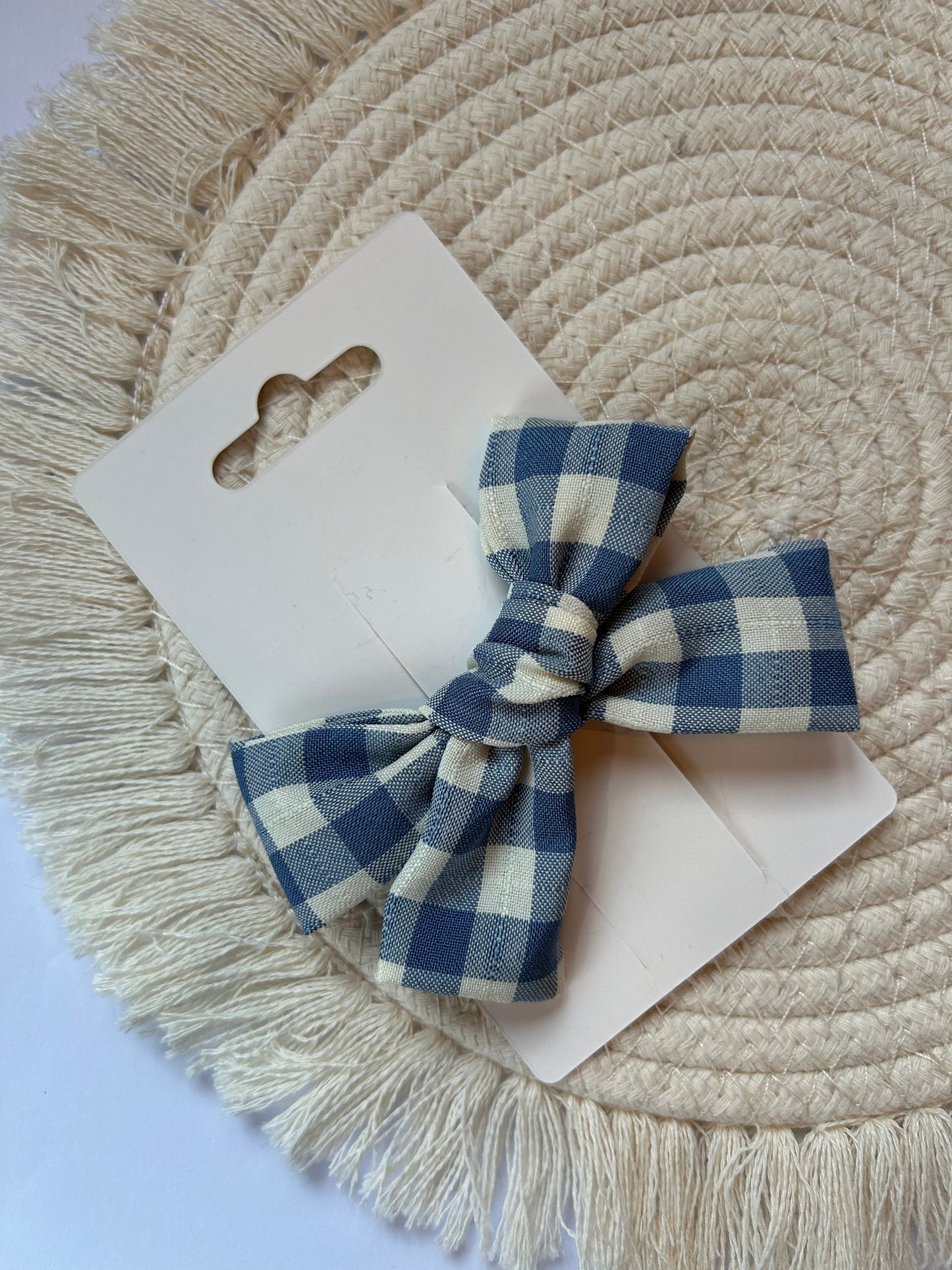 Ruitjes Blauwe Strik Klem