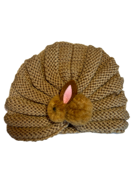 Gebreide muts met bunny